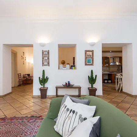Rsh Arenula Apartment